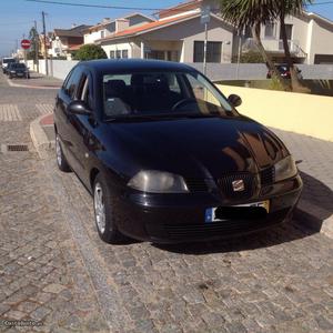 Seat Ibiza 1.4 diesel Novembro/04 - à venda - Ligeiros