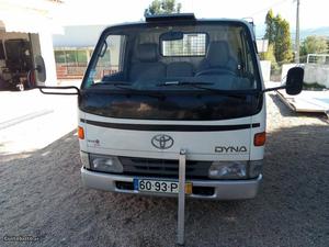 Toyota Dyna 150 Abril/00 - à venda - Comerciais / Van,