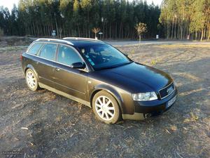 Audi A4 Avant Sline Julho/03 - à venda - Ligeiros