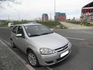 Opel Corsa 1.3cdti 5p Novembro/03 - à venda - Ligeiros
