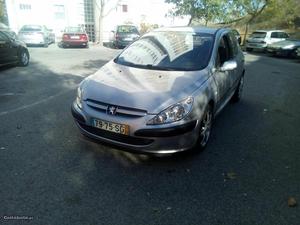 Peugeot 307 coupe 1.6 Setembro/01 - à venda - Ligeiros