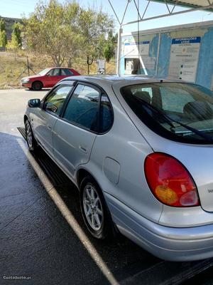 Toyota Corolla 1.4 Março/00 - à venda - Ligeiros