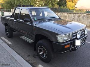 Toyota Hilux 2.4 trial Agosto/94 - à venda - Pick-up/