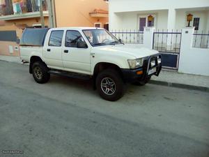 Toyota Hilux 4x4 Junho/90 - à venda - Ligeiros Passageiros,