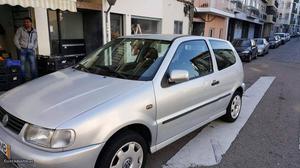 VW Polo bem estimado Maio/98 - à venda - Ligeiros