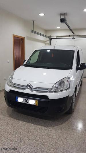 Citroën Berlingo 3l 90cv longa Abril/14 - à venda -