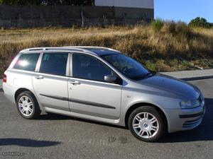 Fiat Stilo SW 1.9 JTD 110 CV Junho/03 - à venda - Ligeiros