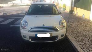 MINI Cooper D  com 110cv Junho/11 - à venda - Ligeiros