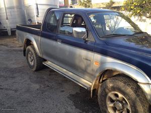 Mitsubishi L200 King kab Maio/00 - à venda - Pick-up/