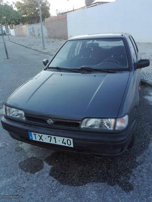 Nissan Sunny 1.4 SLX Abril/91 - à venda - Ligeiros