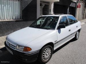 Opel Astra 1.4 GLS 5 PORTAS Junho/94 - à venda - Ligeiros