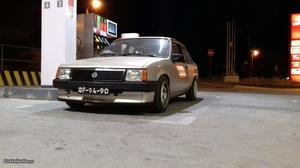 Opel Corsa coupe Setembro/88 - à venda - Ligeiros