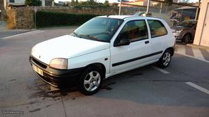 Renault Clio 1.9 DIESEL MANAGER Setembro/97 - à venda -