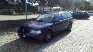 VW Passat Variant Maio/98 - à venda - Ligeiros Passageiros,