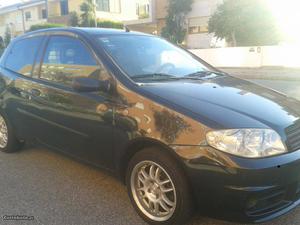 Fiat Punto 1.3 Multijet Sport Outubro/05 - à venda -