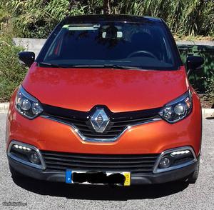 Renault Captur Exclusive 1.5 dCi Maio/15 - à venda -