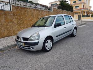 Renault Clio 1.2 Dezembro/05 - à venda - Ligeiros