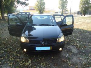 Renault Clio Best Years DCI Setembro/02 - à venda -