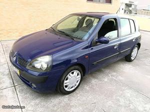 Renault Clio v 60EUR mês Janeiro/02 - à venda -