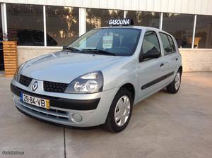 Renault Clio v c/garantia Maio/03 - à venda -