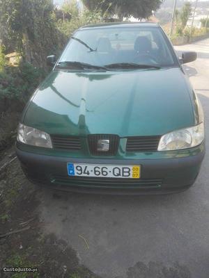 Seat Ibiza cordoba1.4MPI 130mil Julho/00 - à venda -