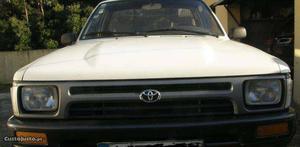 Toyota Hilux Hilux Março/94 - à venda - Pick-up/