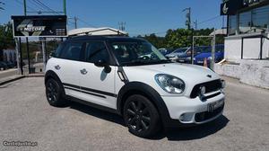 MINI Countryman Cooper SD2.0 D143 cv Maio/13 - à venda -