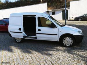 Opel Combo 1.7CDTI 100cv Junho/06 - à venda - Comerciais /