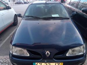 Renault Mégane cupper Abril/98 - à venda - Ligeiros