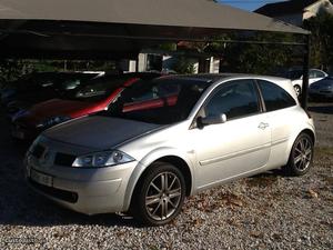 Renault Mégane  dci Julho/03 - à venda - Ligeiros