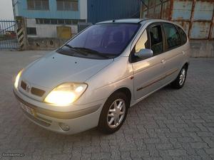 Renault Scénic v Fevereiro/02 - à venda - Ligeiros