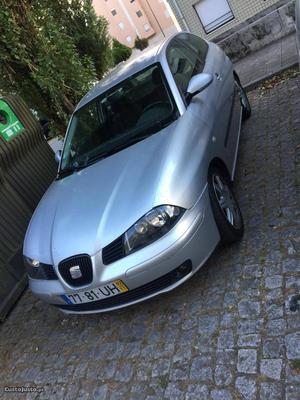 Seat Ibiza 6L Novembro/02 - à venda - Comerciais / Van,