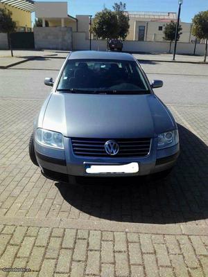 VW Passat Confortline Plus TIP  cv) Novembro/02 - à