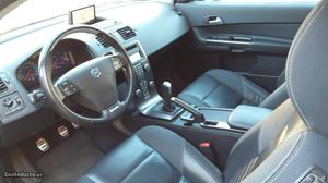 Volvo C30 D2 R Design Luxury Julho/12 - à venda - Ligeiros
