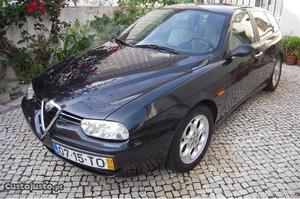 Alfa Romeo  SW 1.9 JTD Maio/02 - à venda - Ligeiros