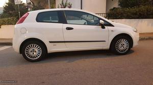 Fiat Grande Punto 1.3 Multijet Abril/06 - à venda -