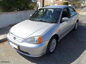 Honda Civic 1.6 VTEC Abril/02 - à venda - Ligeiros