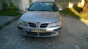 Nissan Almera 1.5 hachback Junho/00 - à venda - Ligeiros