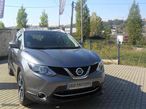 Nissan Qashqai 360 Fevereiro/17 - à venda - Monovolume /