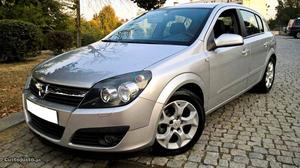 Opel Astra 1.7CDTI COSMOS Novembro/05 - à venda - Ligeiros