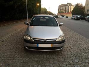 Opel Corsa  - Sport Maio/03 - à venda - Ligeiros