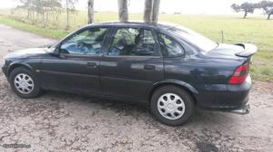 Opel Vectra v com AC Fevereiro/96 - à venda -