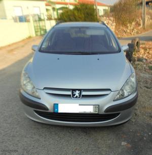 Peugeot 307 SW 1.4 HDI Abril/03 - à venda - Ligeiros