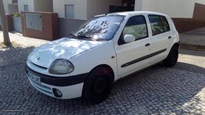 Renault Clio 1.9 Dissel 5 Lugares Julho/98 - à venda -