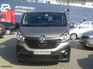 Renault Trafic 1.5 Dci Agosto/15 - à venda - Comerciais /