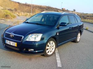 Toyota Avensis 2.0 d4d Julho/04 - à venda - Ligeiros