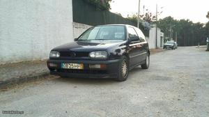 VW Golf carro Agosto/96 - à venda - Ligeiros Passageiros,