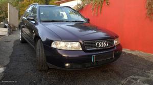 Audi A4 1.9TDI 115cv avant Março/00 - à venda - Ligeiros