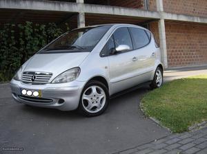 Mercedes-Benz A 170 CDI Avantgarde Longo Setembro/01 - à