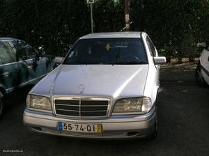 Mercedes-Benz C 250 avantguard Janeiro/96 - à venda -